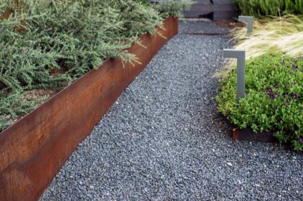 Pebbles & Gravel Placement